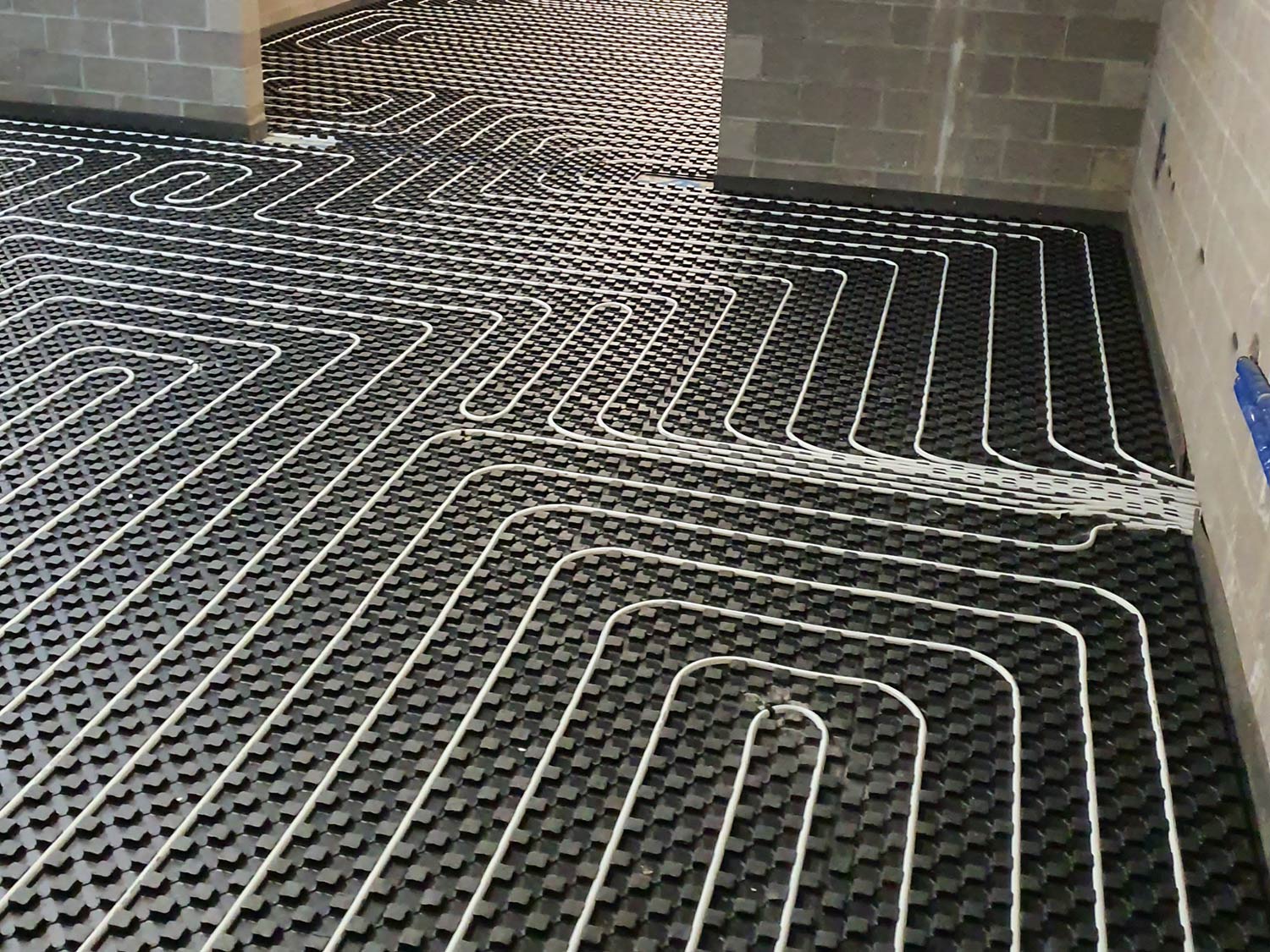 Floor coil system